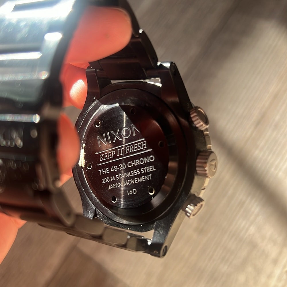 NIXON WATCH - Picture 3 of 5